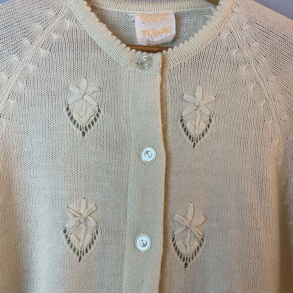 Vintage Shawl Full Arms Buttons Up/ Lovely Crochet/ Boho Shawl Cape Grandma - Picture 3 of 4